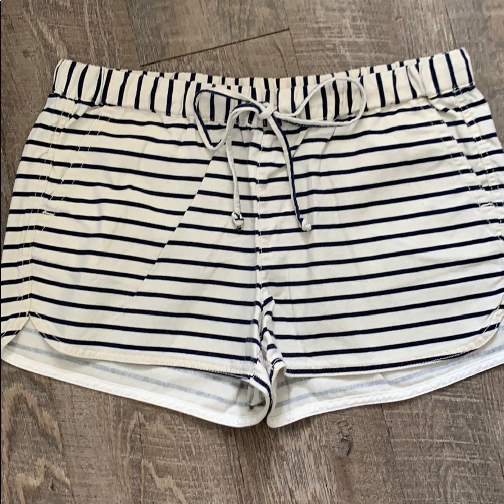 Women’s pull on J.Crew shorts